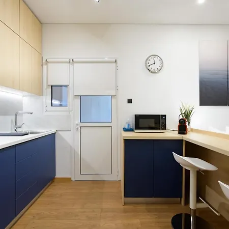 Seaside Serenity: Charming Studio Flat *