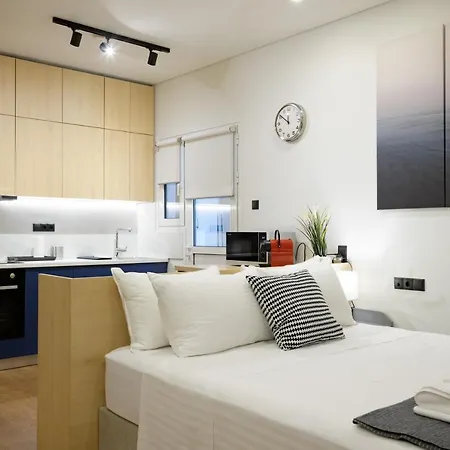 Seaside Serenity: Charming Studio Flat Apartment Athens