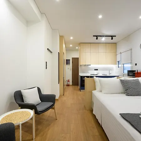 Seaside Serenity: Charming Studio Flat Apartment Athens