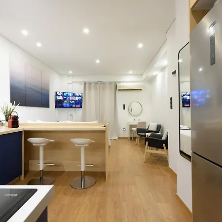 Apartment Seaside Serenity: Charming Studio Flat Athens